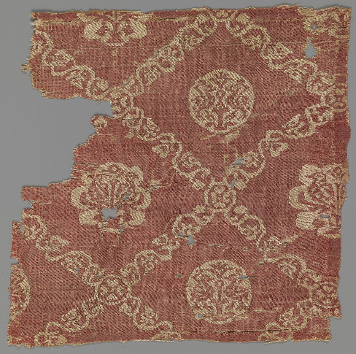 Textile Fragment with Vine Lattice and Birds, Silk; samit